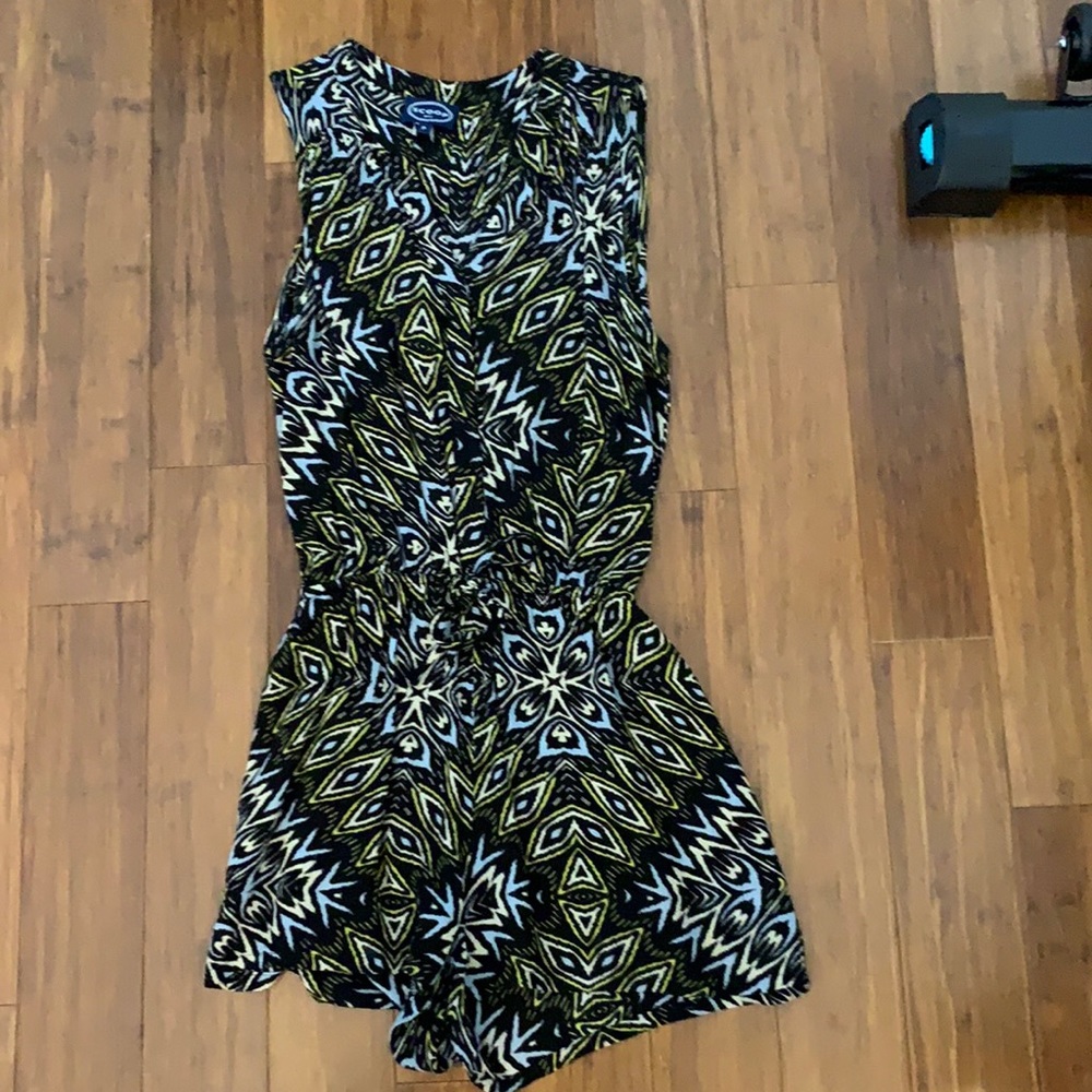 Scoop romper